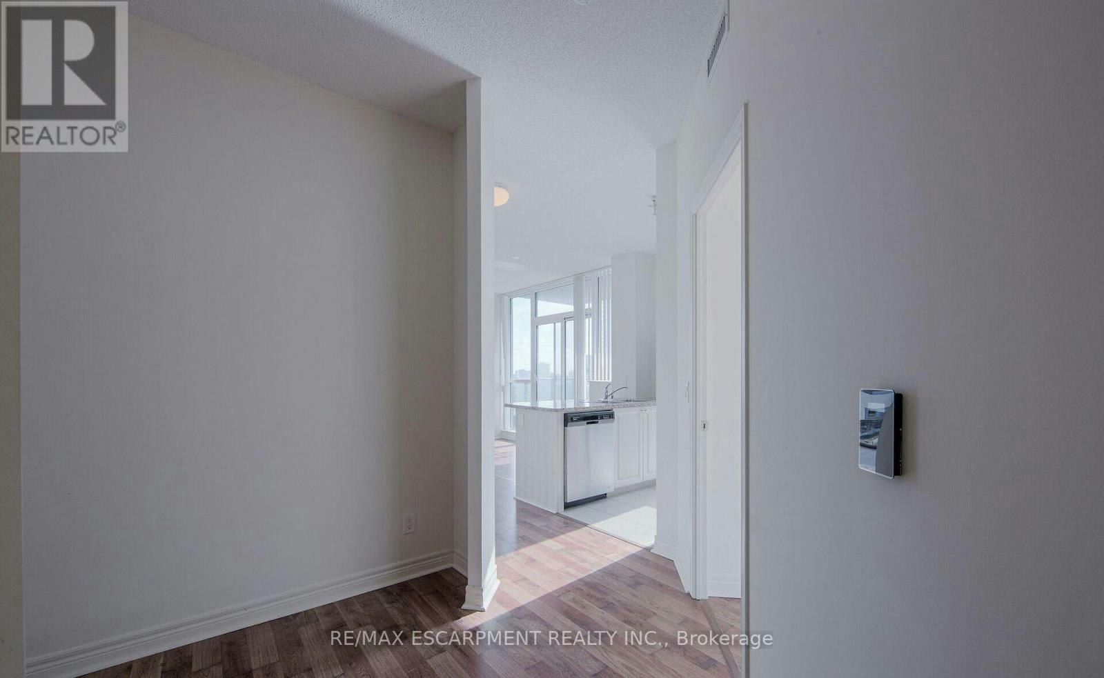 1005-339 Rathburn Road W, Mississauga, ON, L5B 0K6 - 7
