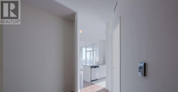 1005-339 Rathburn Road W, Mississauga, ON, L5B 0K6 - 7