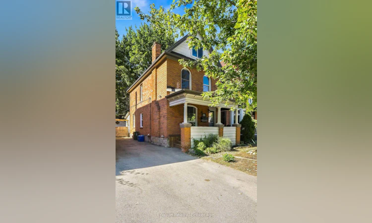 170 Emerald Street S