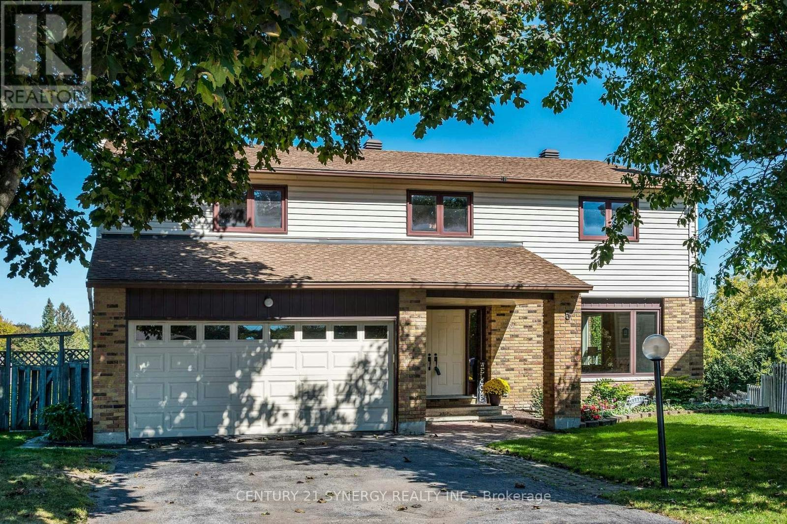 5 Chalice Court, Ottawa, ON, K2J 2H7
