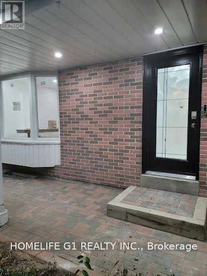99 Aspenwood Drive, Toronto, ON, M2H 2E8
