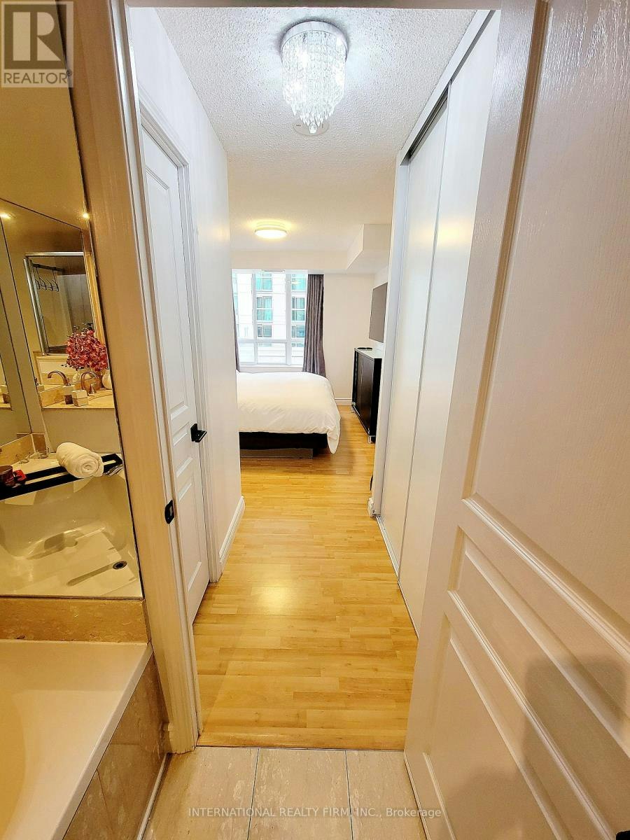 1209-140 Simcoe Street, Toronto, ON, M5H 4E9 - 10