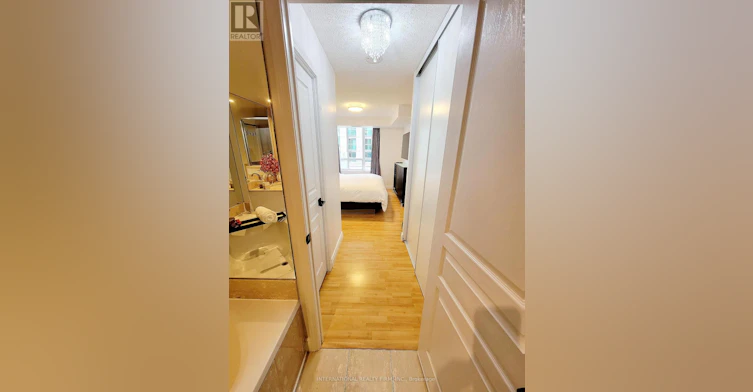 1209-140 Simcoe Street, Toronto, ON, M5H 4E9 - 10