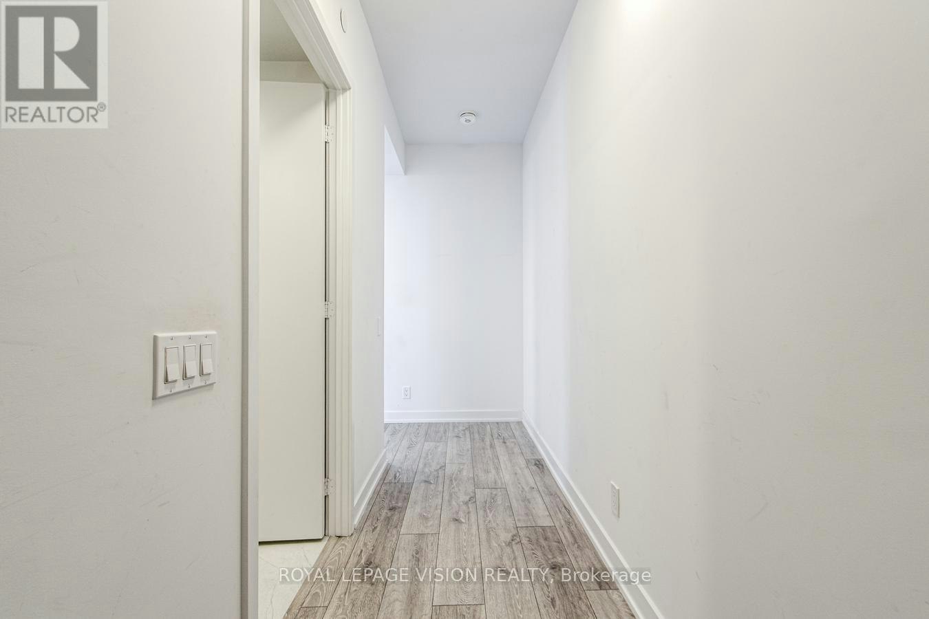 619-108 Peter Street, Toronto, ON, M5V 2G7 - 6
