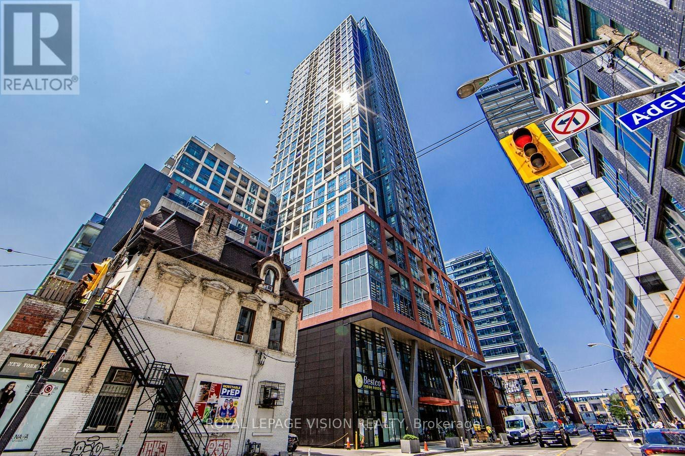 619-108 Peter Street, Toronto, ON, M5V 2G7 - 2