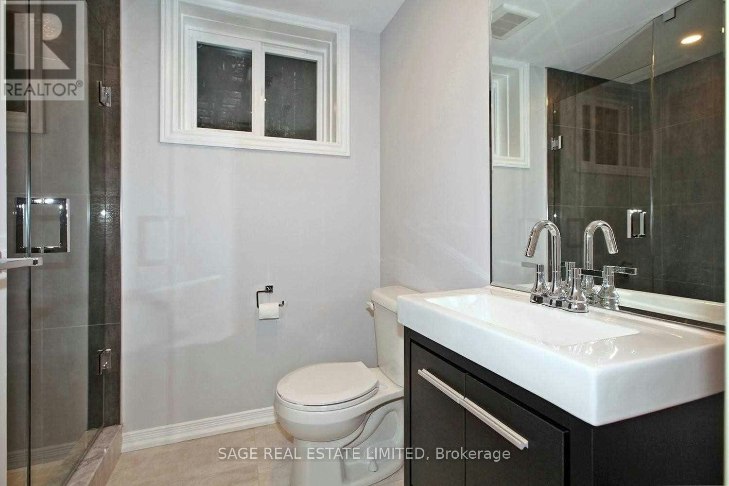 LOWER-14 Furnival Road, Toronto, ON, M4B 1W2 - 9