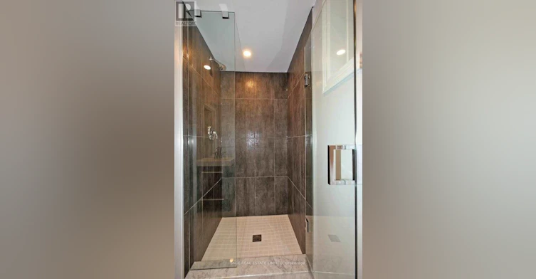 LOWER-14 Furnival Road, Toronto, ON, M4B 1W2 - 10