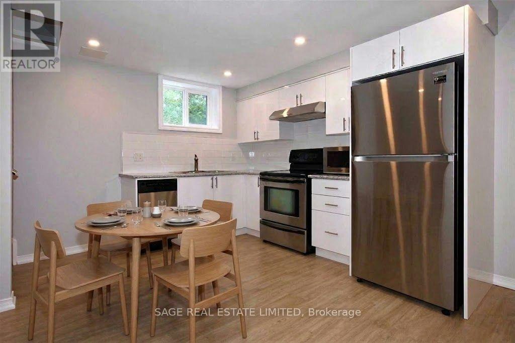 LOWER-14 Furnival Road, Toronto, ON, M4B 1W2 - 4