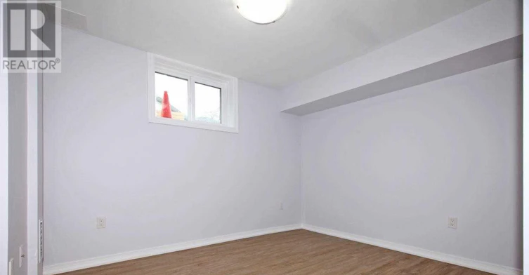 LOWER-14 Furnival Road, Toronto, ON, M4B 1W2 - 12