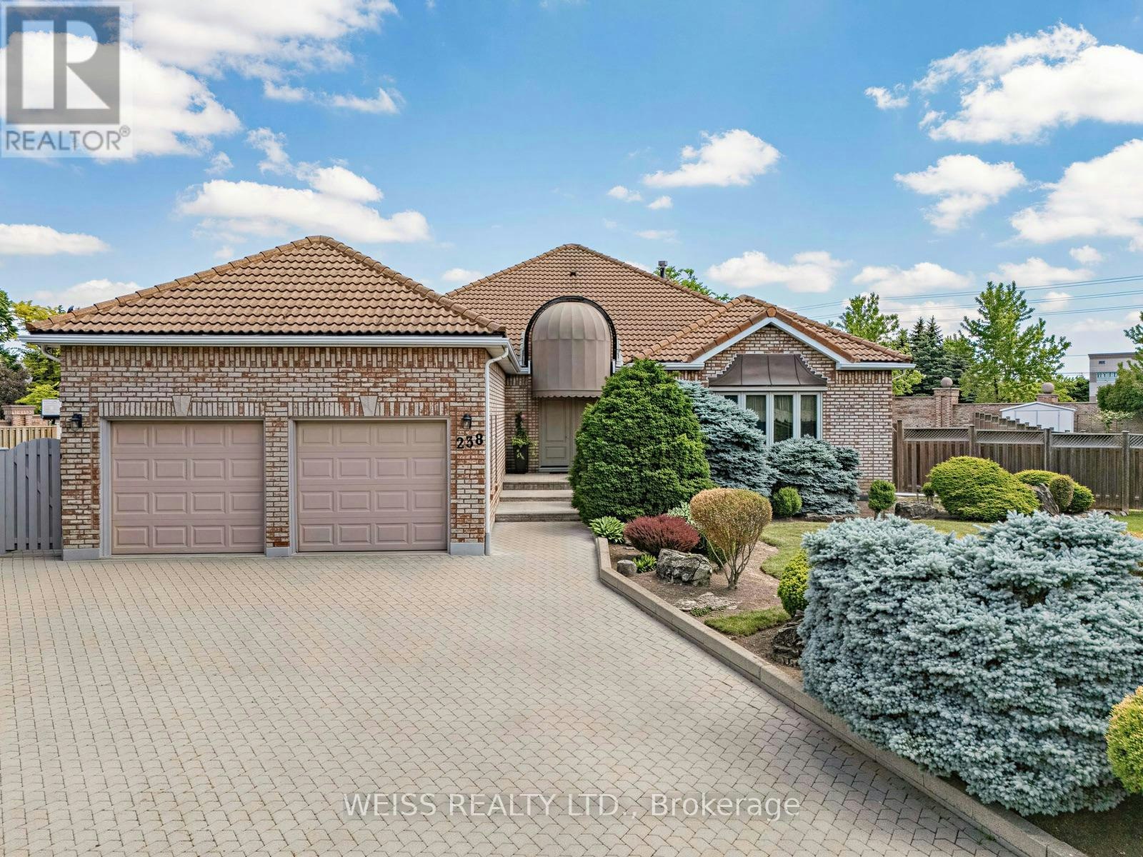 238 Bourbon Street, Vaughan, ON, L4L 6Z2