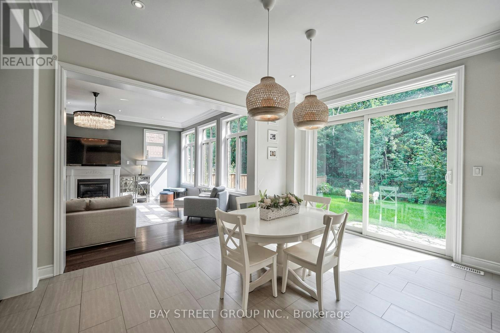 23 Trail Boulevard, Springwater, ON, L9X 0S6 - 13