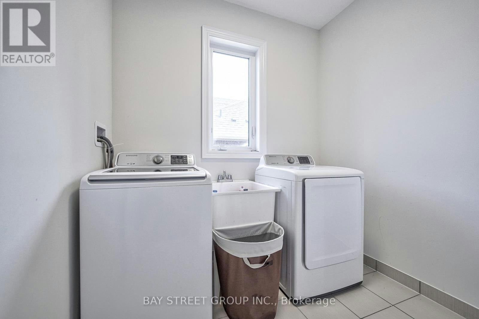 23 Trail Boulevard, Springwater, ON, L9X 0S6 - 31