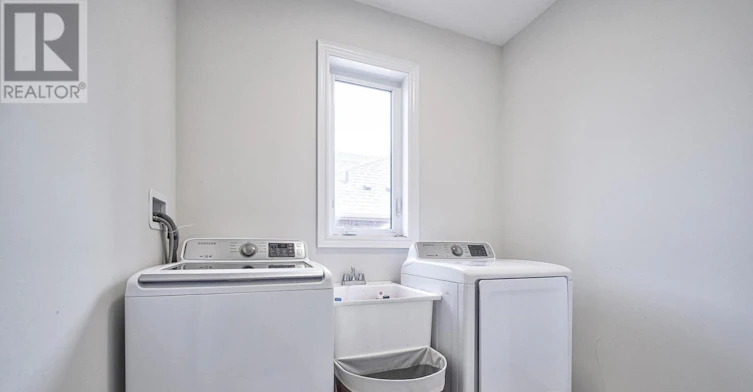 23 Trail Boulevard, Springwater, ON, L9X 0S6 - 31