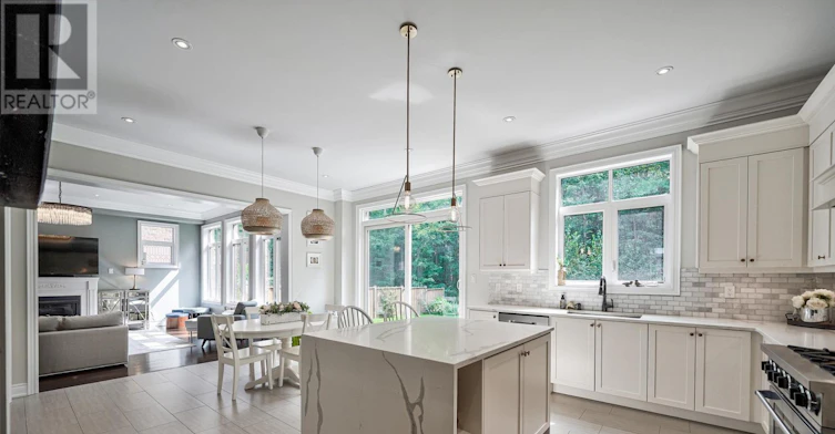 23 Trail Boulevard, Springwater, ON, L9X 0S6 - 14