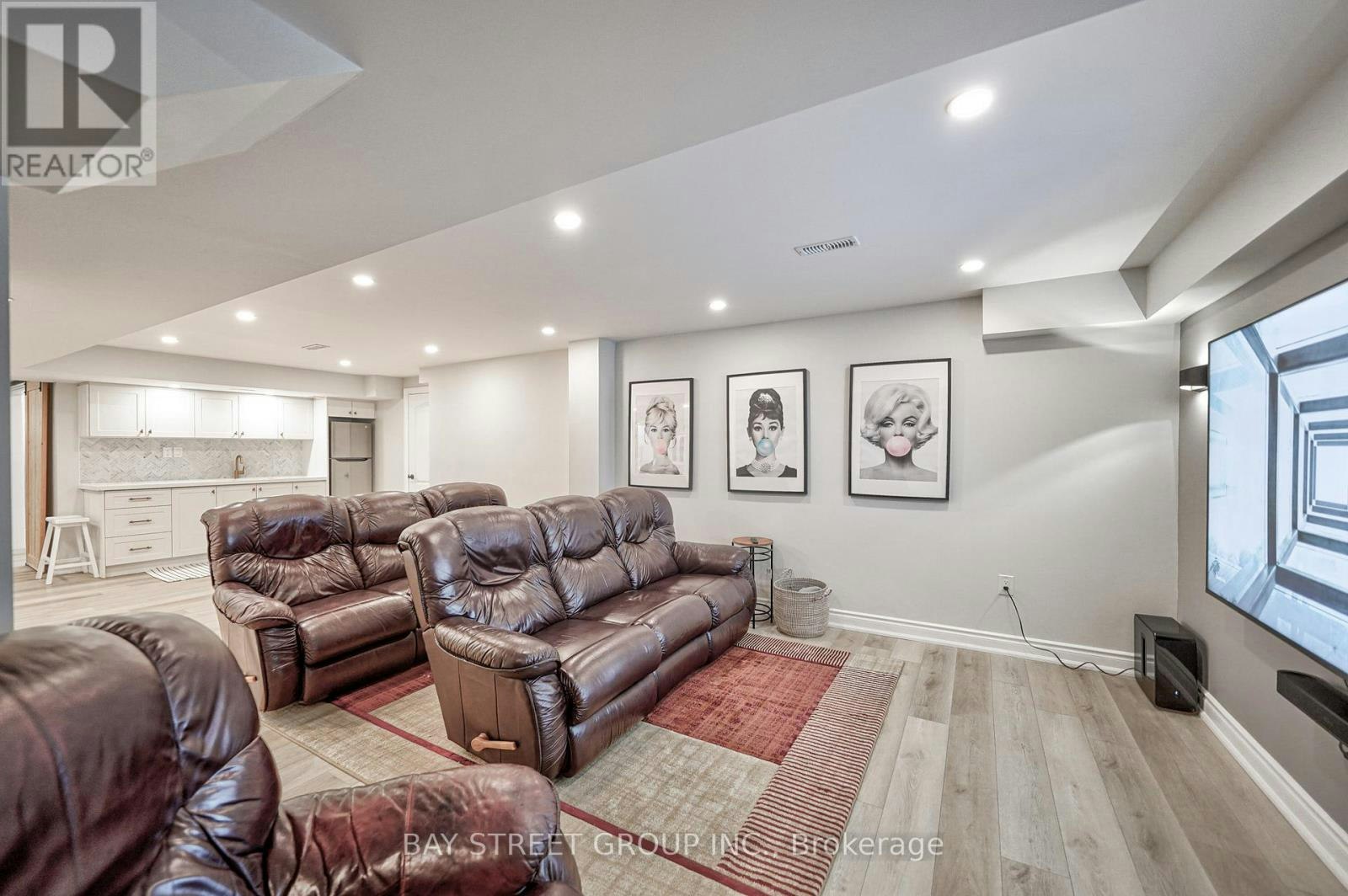 23 Trail Boulevard, Springwater, ON, L9X 0S6 - 36