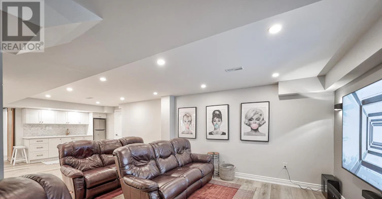 23 Trail Boulevard, Springwater, ON, L9X 0S6 - 36