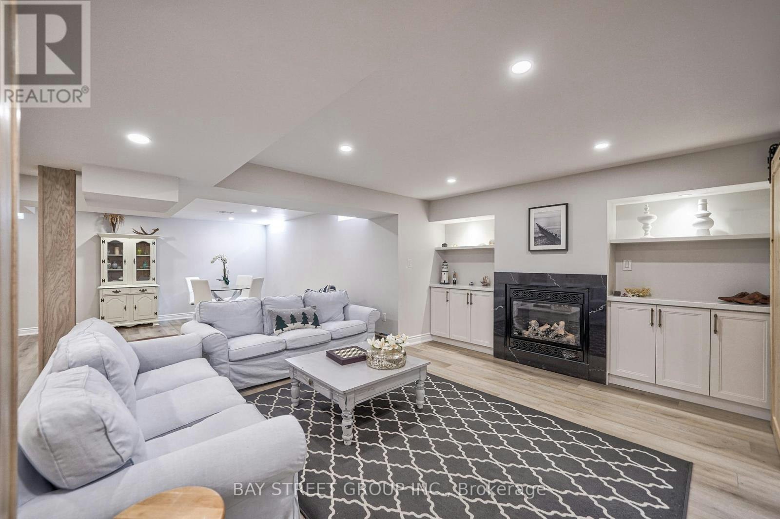 23 Trail Boulevard, Springwater, ON, L9X 0S6 - 34