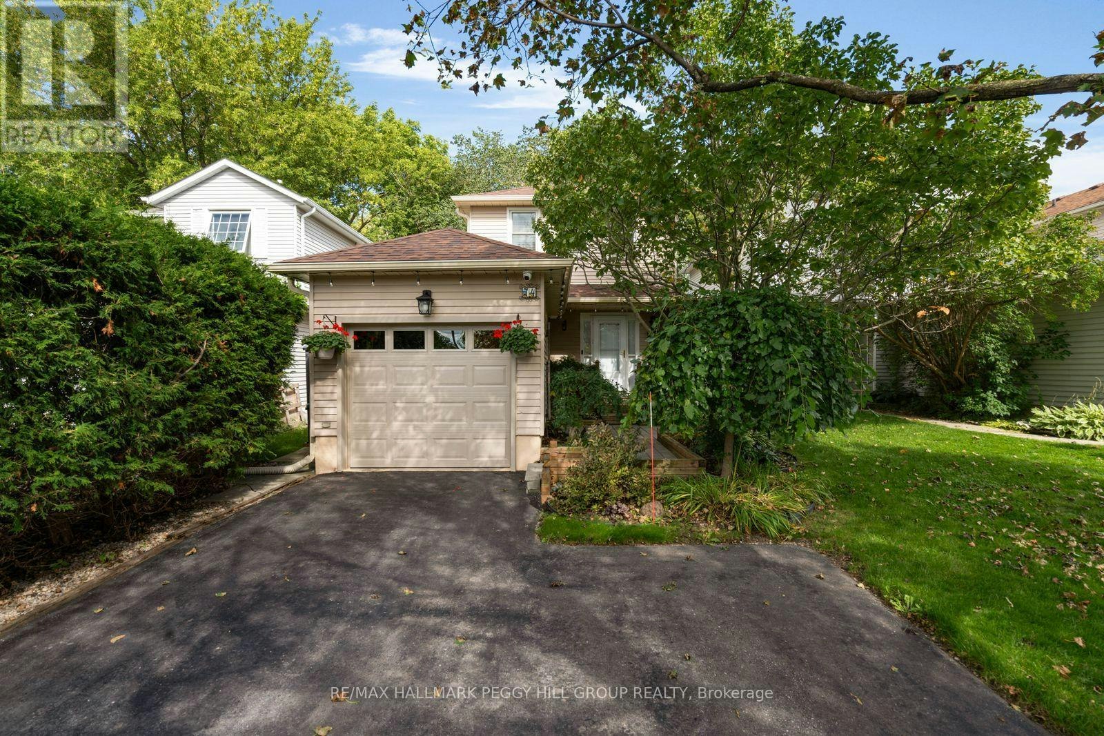 74 Knicely Road, Barrie, ON, L4N 6V4