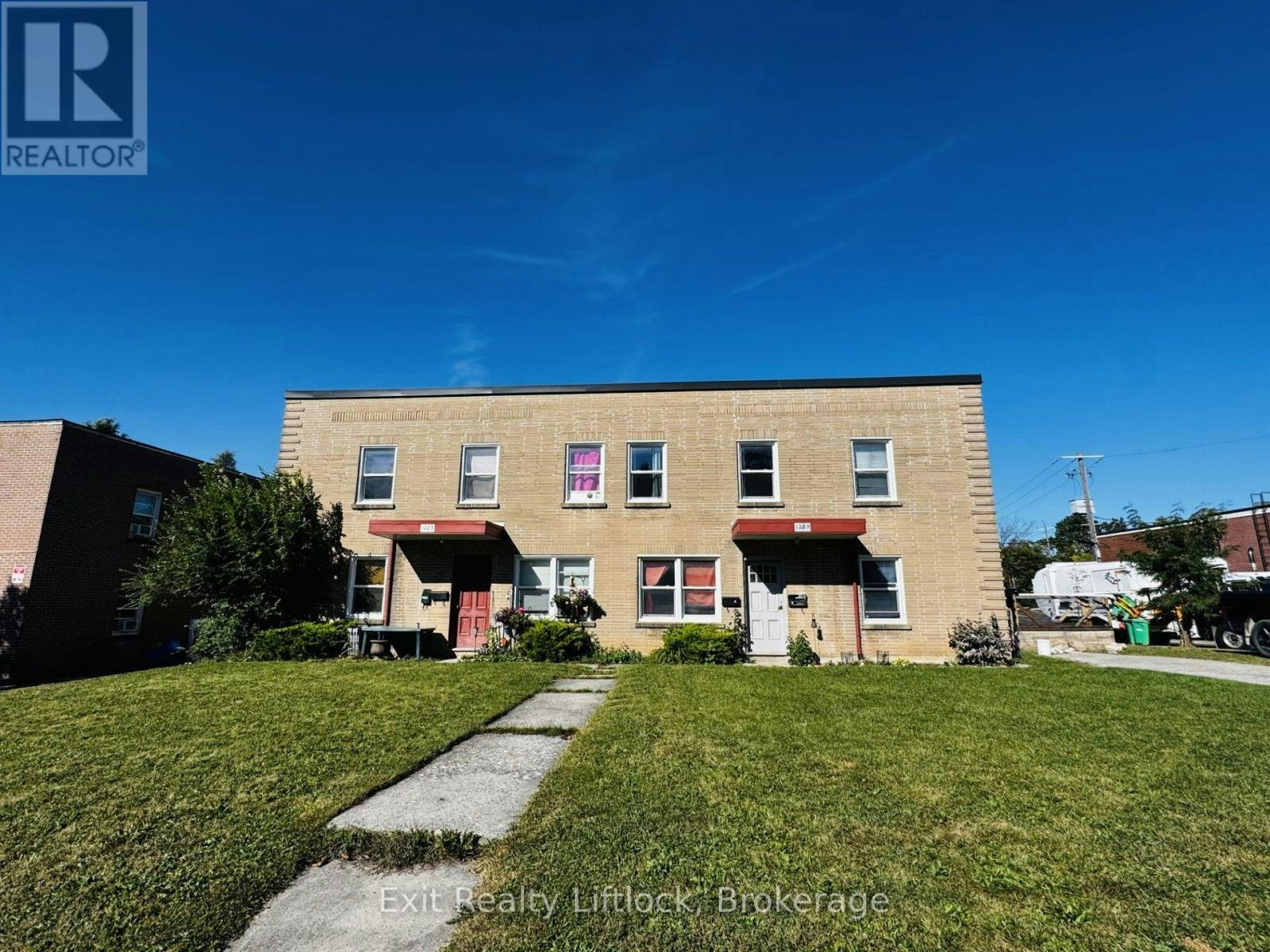 1283-1285 Clonsilla Avenue, Peterborough, ON, K9J 5Z1