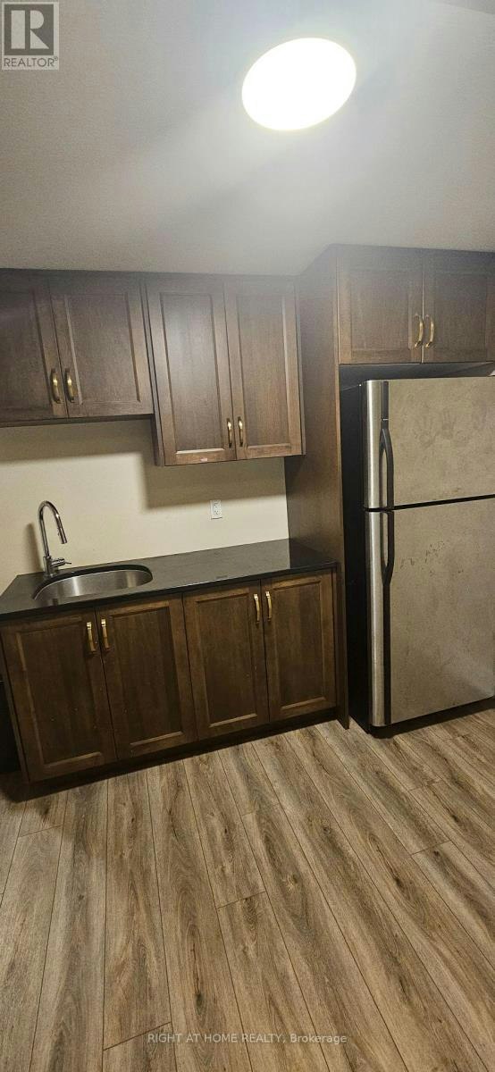 1633 Medway Park Drive, London, ON, N6G 3W1 - 5