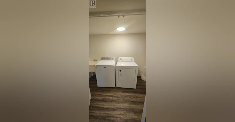 1633 Medway Park Drive, London, ON, N6G 3W1 - 11