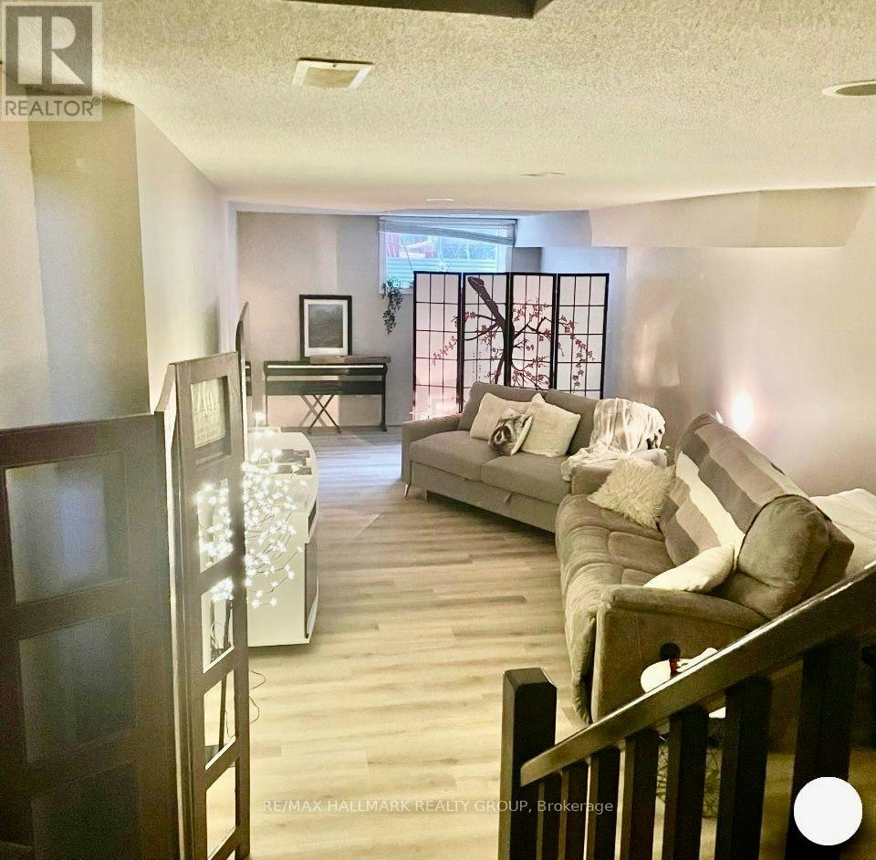 469 Foxhall Way, Ottawa, ON, K2M 0G2 - 34