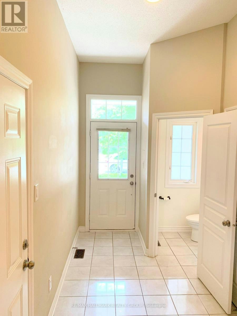 469 Foxhall Way, Ottawa, ON, K2M 0G2 - 3