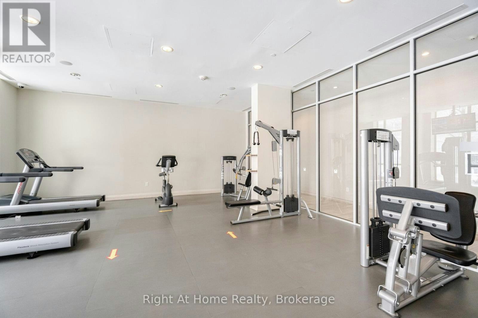 111-66 Forest Manor Road, Toronto, ON, M2J 0B7 - 33