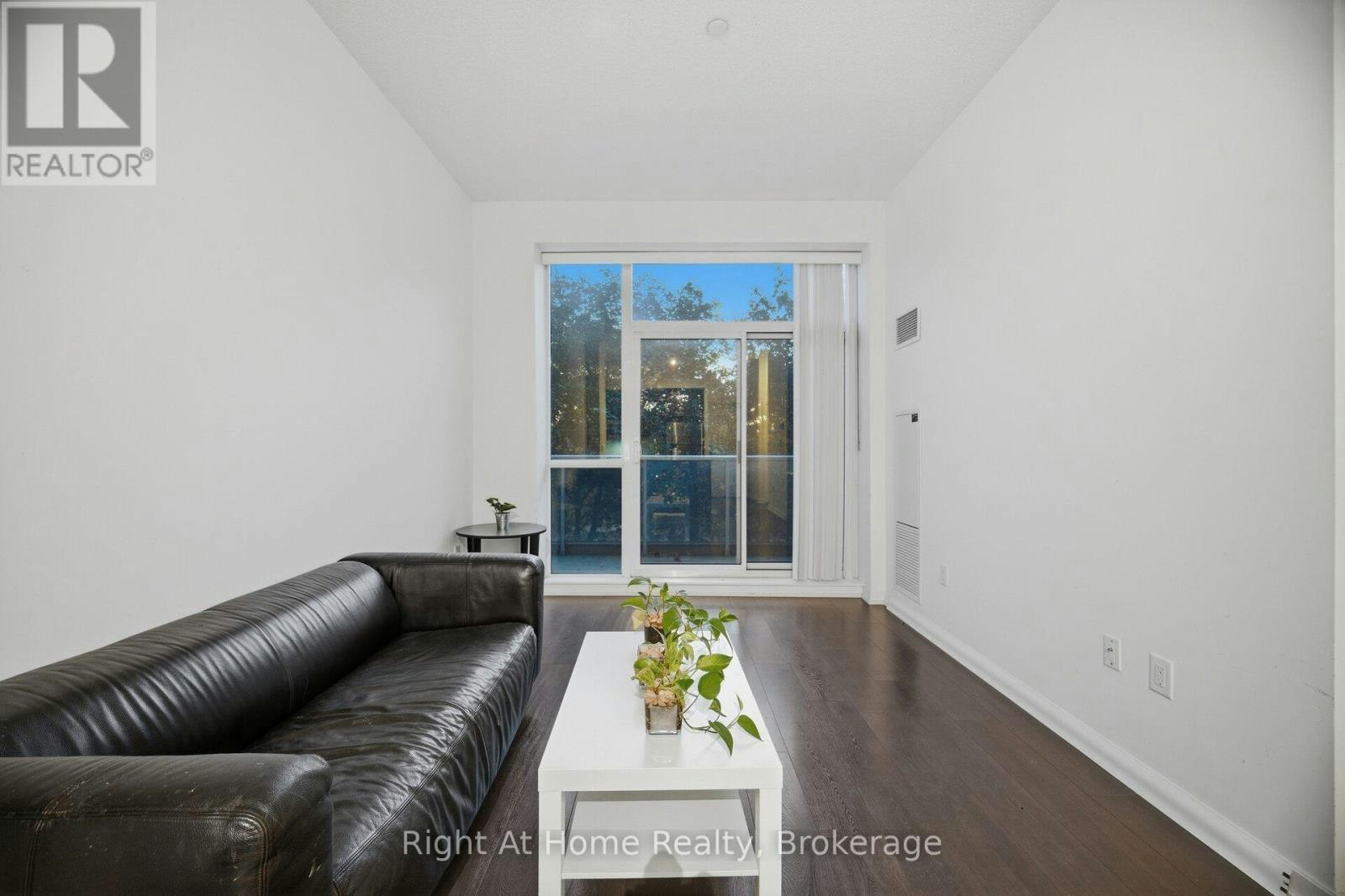 111-66 Forest Manor Road, Toronto, ON, M2J 0B7 - 13