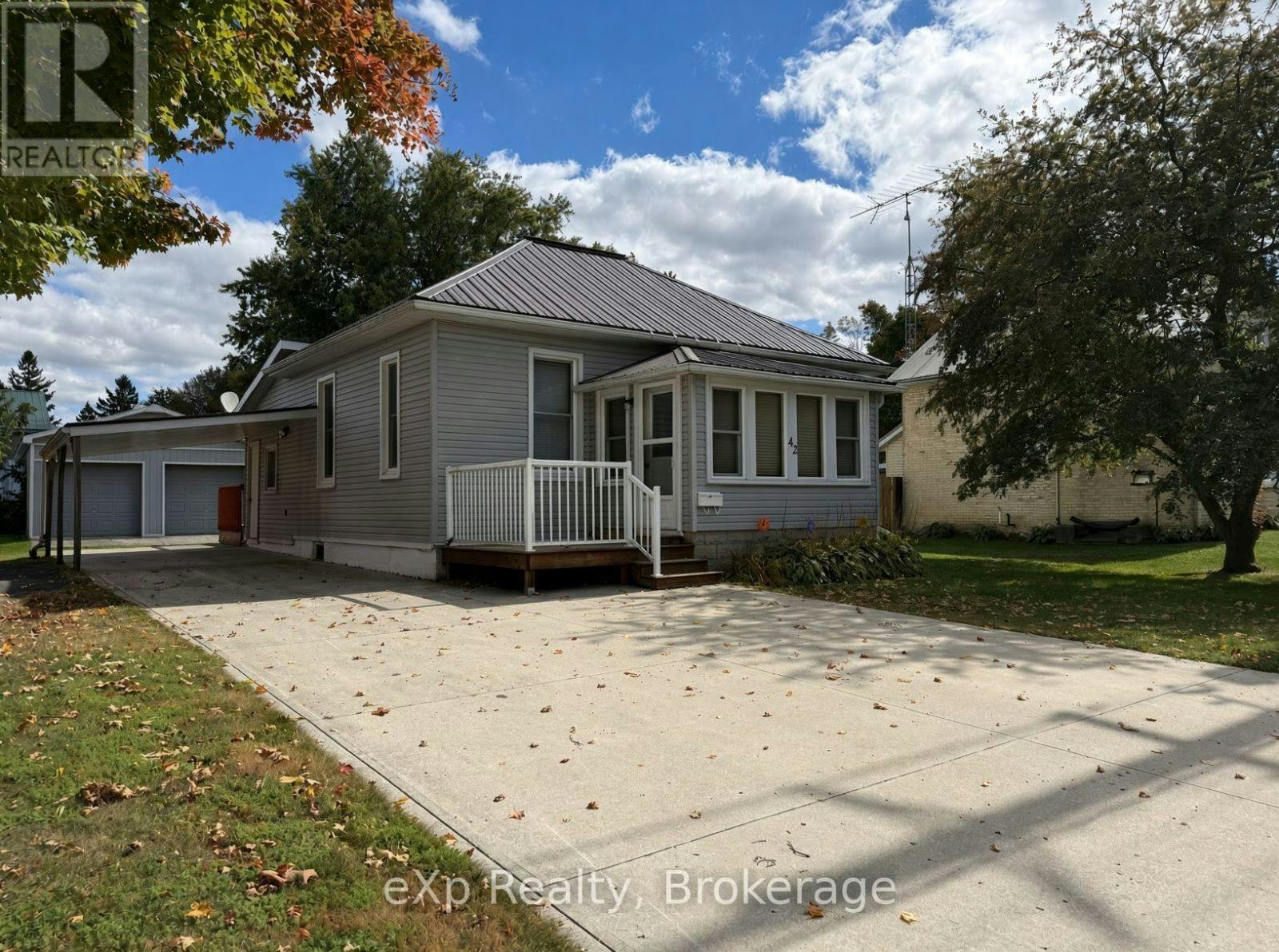 42 Clarinda Street S, South Bruce, ON, N0G 2S0