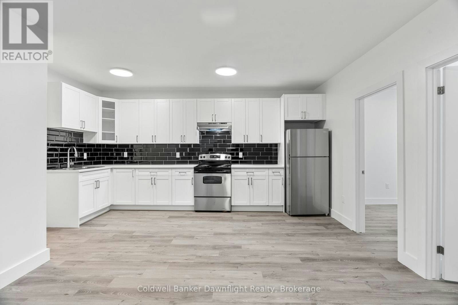 202-441 Main Street, Exeter, ON, N0M 1S2 - 5