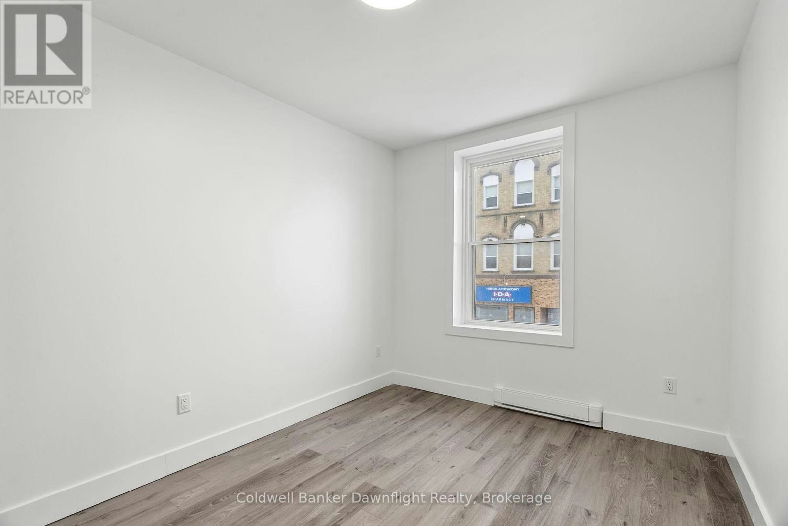 202-441 Main Street, Exeter, ON, N0M 1S2 - 15