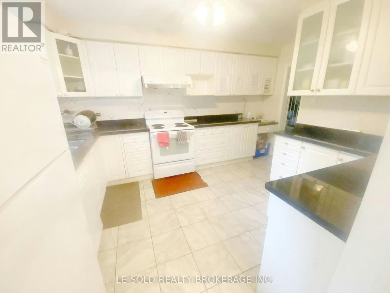 2ND Floor Room 21 Revcoe Drive, Toronto, ON, M2M 2B9 - 6