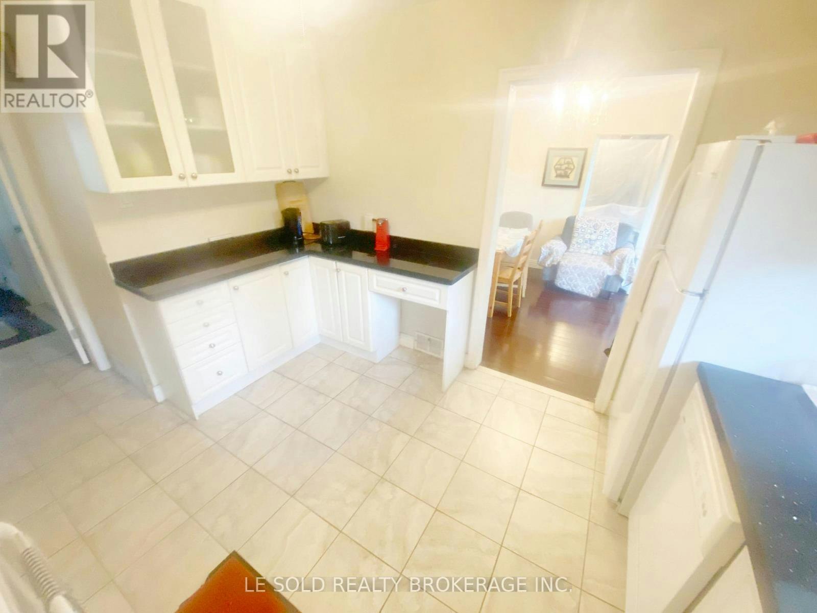 2ND Floor Room 21 Revcoe Drive, Toronto, ON, M2M 2B9 - 5