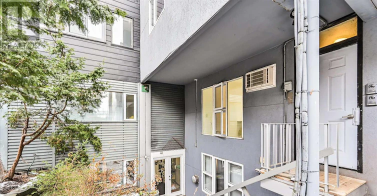 3RD FLR-400 Summerhill Avenue, Toronto, ON, M4W 2E4 - 3