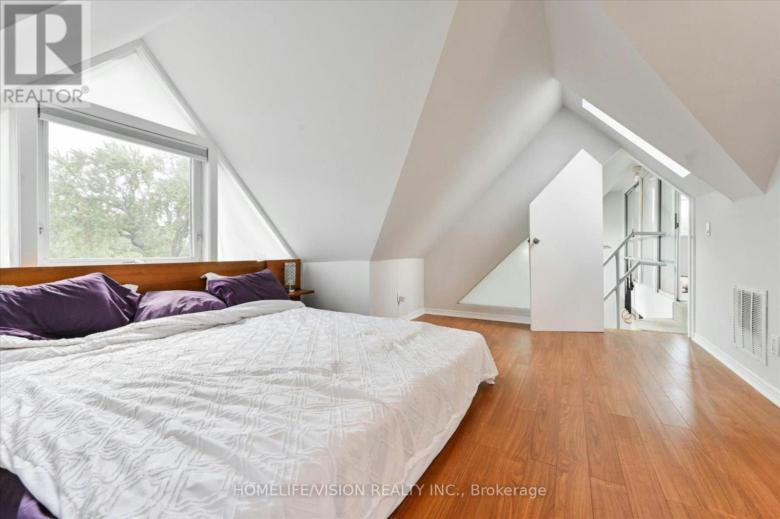 3RD FLR-400 Summerhill Avenue, Toronto, ON, M4W 2E4 - 27
