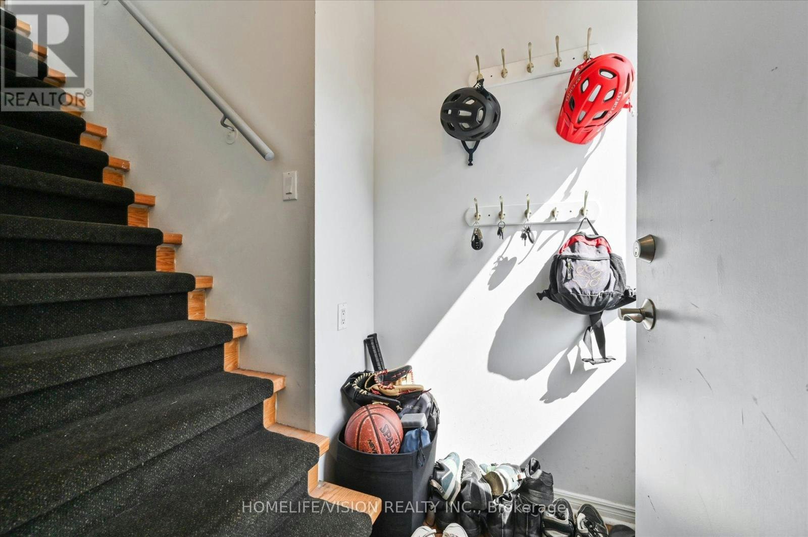 3RD FLR-400 Summerhill Avenue, Toronto, ON, M4W 2E4 - 4