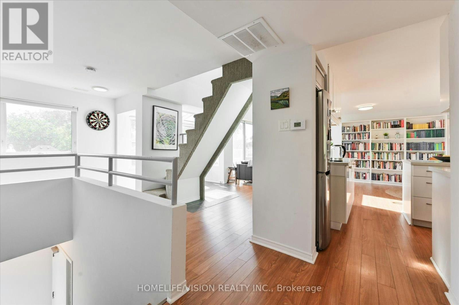 3RD FLR-400 Summerhill Avenue, Toronto, ON, M4W 2E4 - 5