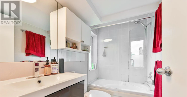 3RD FLR-400 Summerhill Avenue, Toronto, ON, M4W 2E4 - 19
