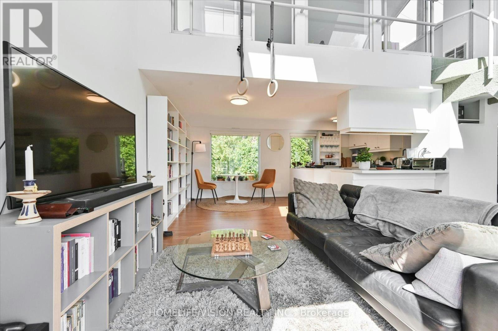 3RD FLR-400 Summerhill Avenue, Toronto, ON, M4W 2E4 - 9