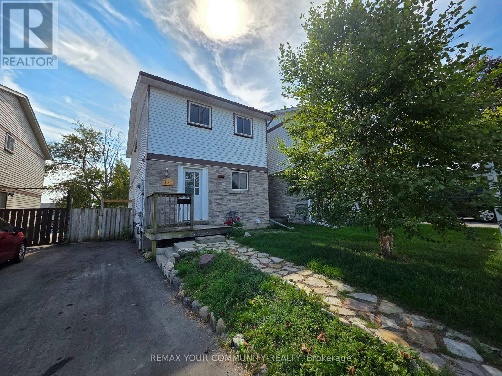 MAIN-331 Phillip Murray Avenue, Oshawa, ON, L1J 1H1