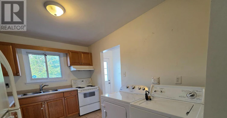 MAIN-331 Phillip Murray Avenue, Oshawa, ON, L1J 1H1 - 3