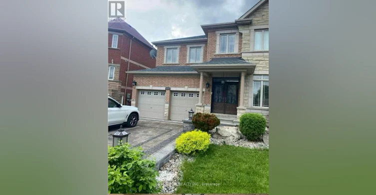 BEDROOM 1-110 Bond Crescent, Richmond Hill, ON, L4E 3L1