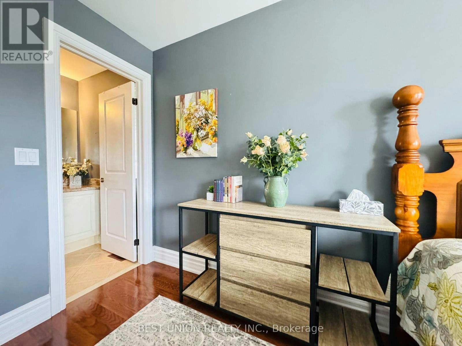 BEDROOM 1-110 Bond Crescent, Richmond Hill, ON, L4E 3L1 - 6