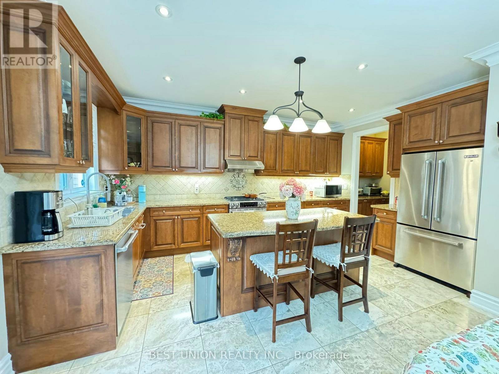 BEDROOM 1-110 Bond Crescent, Richmond Hill, ON, L4E 3L1 - 11