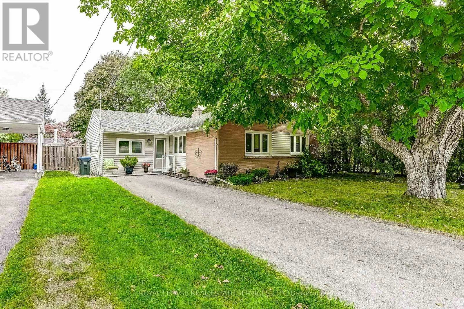 27 Sora Drive, Mississauga, ON, L5M 1B3