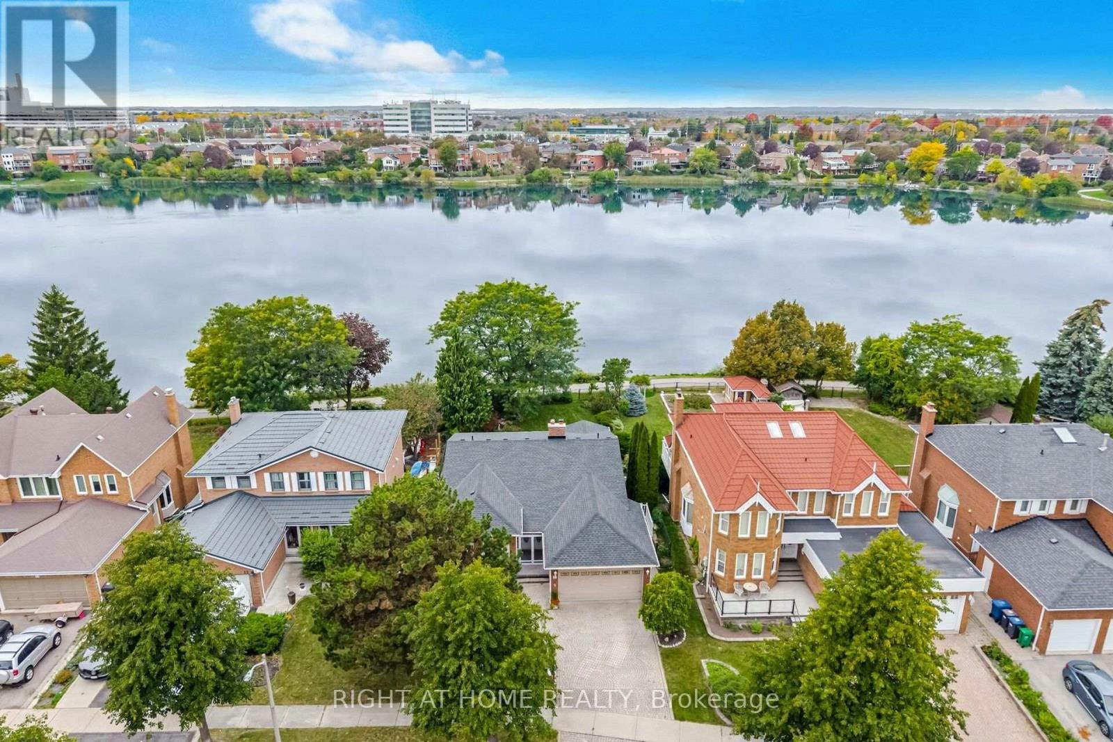 10 Piccolo Wood, Brampton, ON, L6S 5C4