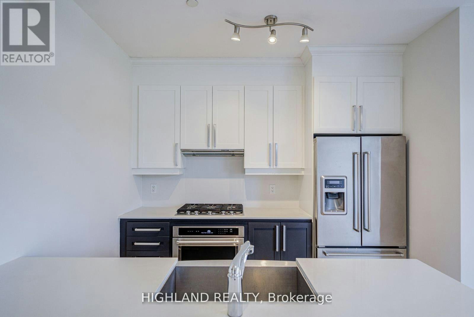 9-4070 Parkside Village Drive, Mississauga, ON, L5B 0K2 - 8