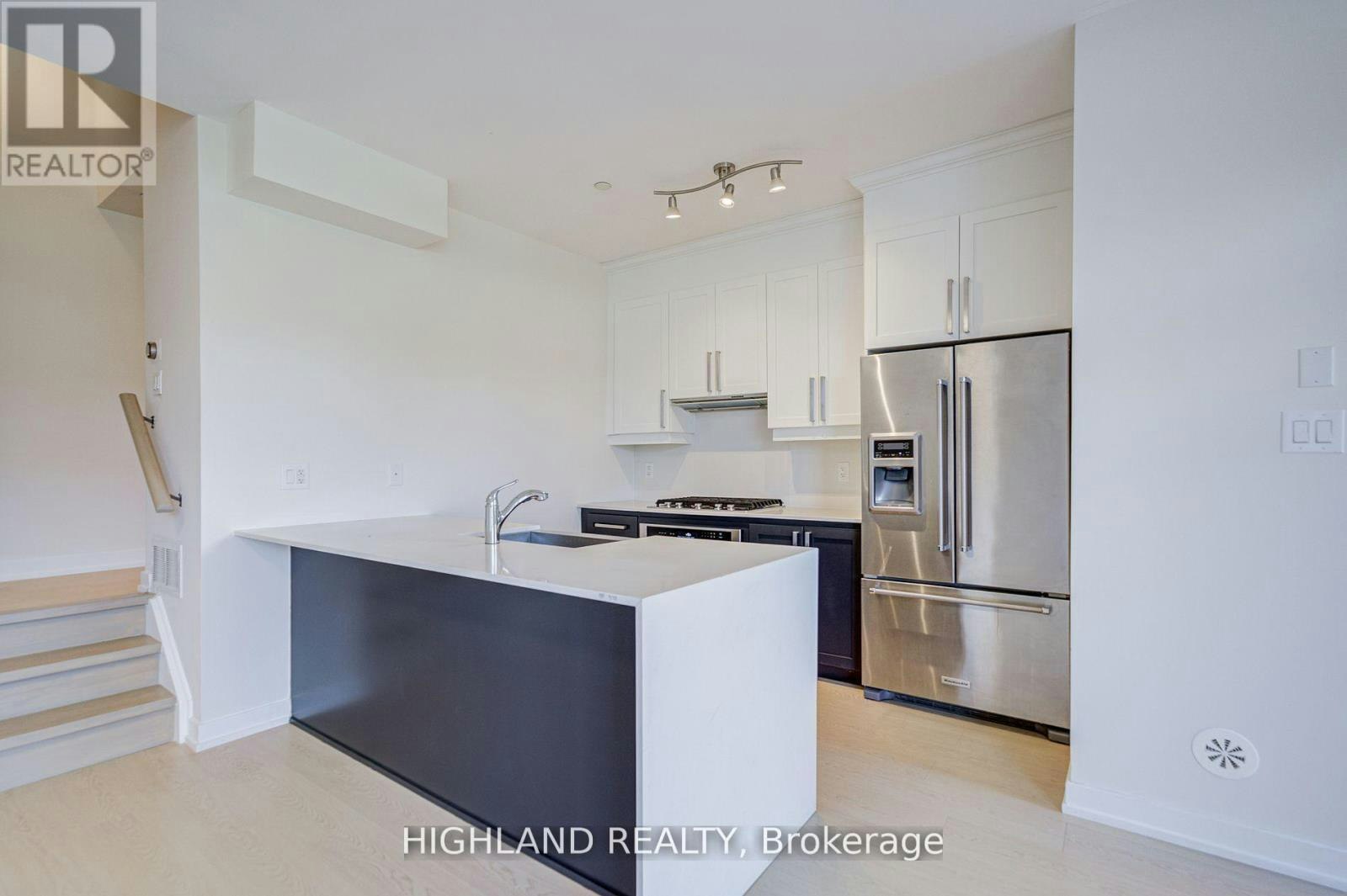 9-4070 Parkside Village Drive, Mississauga, ON, L5B 0K2 - 7