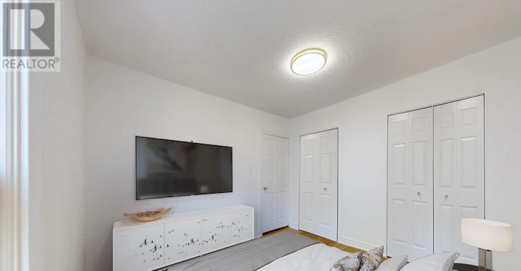 MAIN-102 Bowie Avenue, Toronto, ON, M6E 2P7 - 17